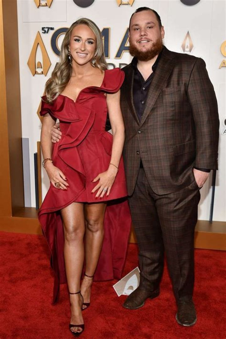 A Look Into Luke Combs And Nicole Hocking Relationship | Family And Net Worth