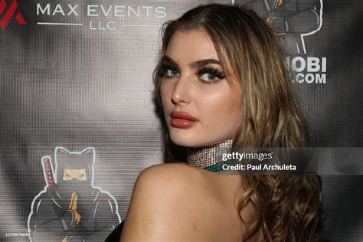 Amber Mezner