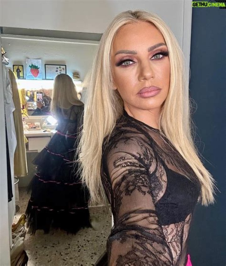 Elena Tsavalia