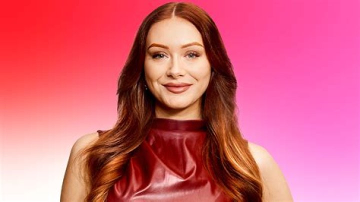 Elz the Witch | Bio, Age, Net Worth, Relationship, Career
