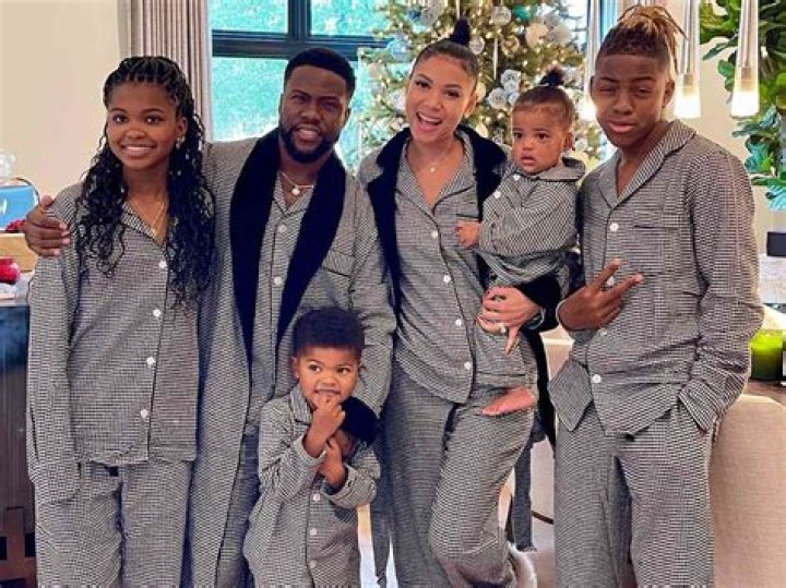 Hendrix Hart | Parents, Family And Net Worth