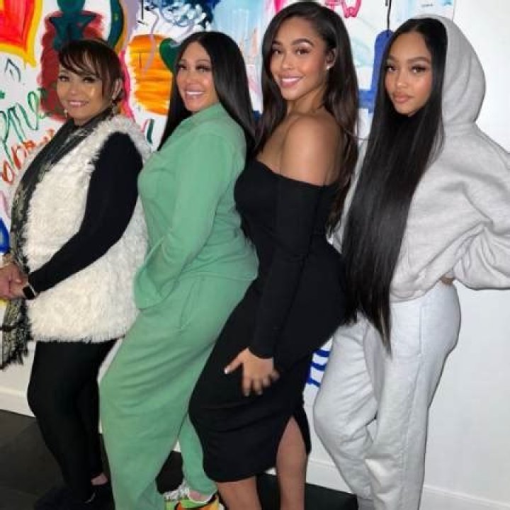 Jodie Woods | Mom Elizabeth Woods Is Also Popular On Instagram