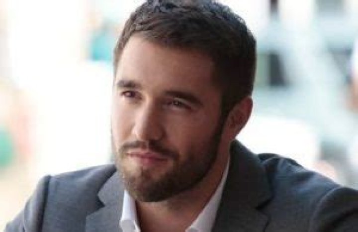 Josh Bowman | Bio, Age, Net Worth, Relationship, Career