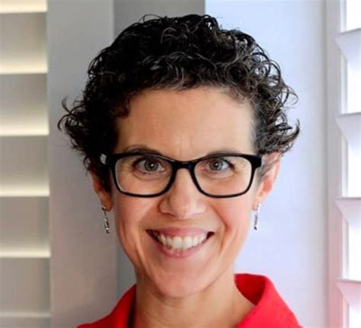Journalist Hannah Barnes Wikipedia Age: Husband And Baby Photos