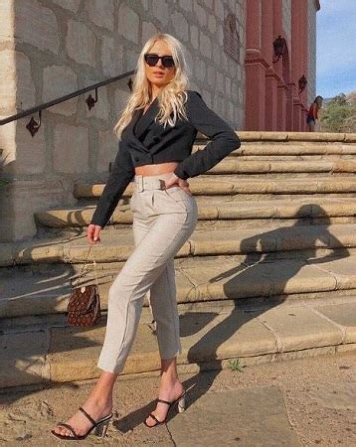 Kara Kavajecz