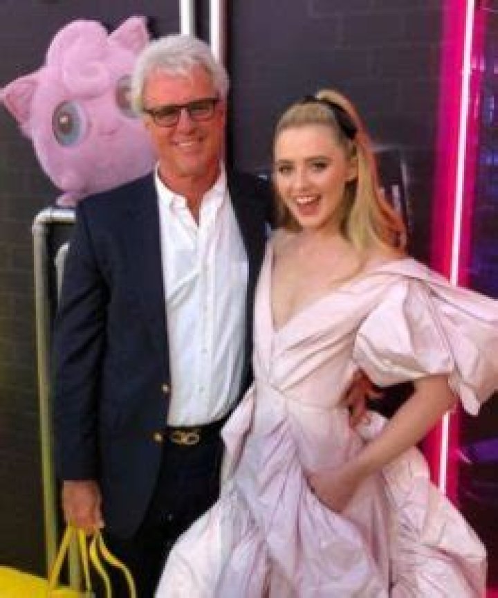 Kathryn Newton: Parents, About Robin Newton & David Newton