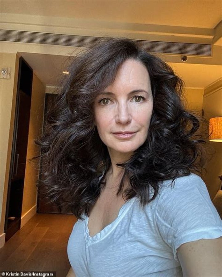 Kristin Davis : Age, Net Worth, Height, Career, Ethnicity And Husband