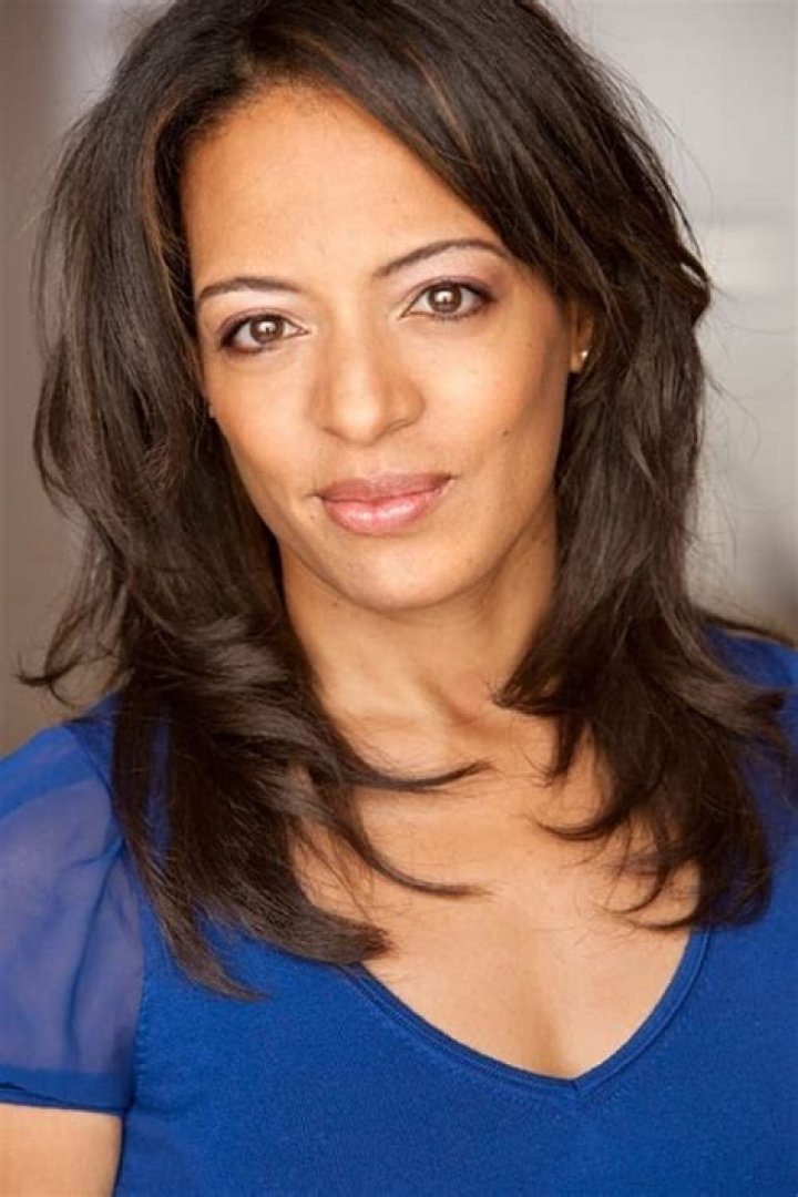 Loraine Velez