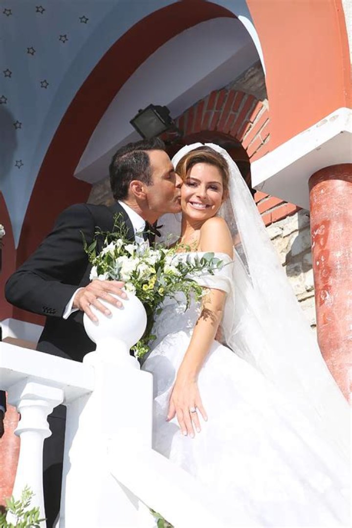 Maria Menounos | Wiki, Parents And Wedding