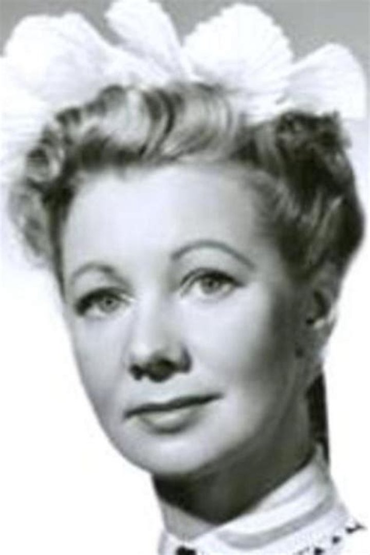 Queenie Leonard