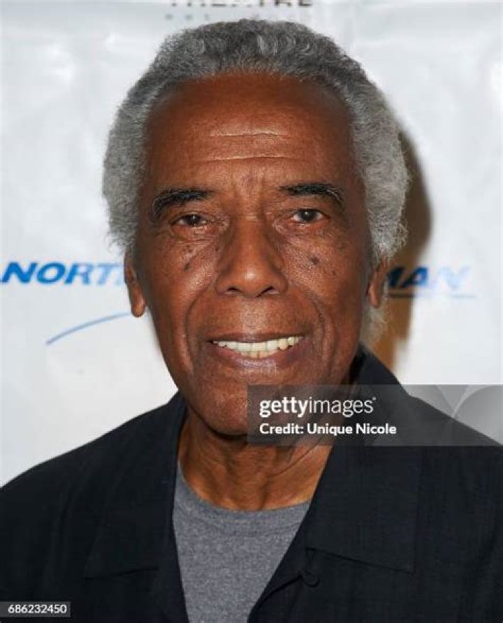 Robert Hooks