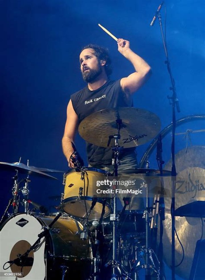 Ronnie Vannucci Jr.