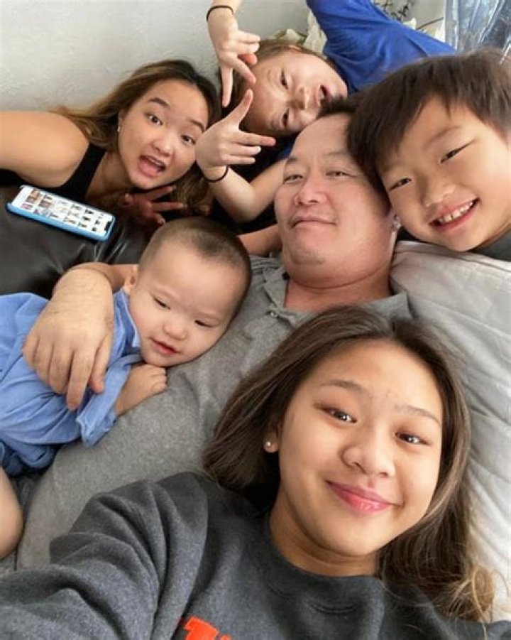 Sunisa Lee | Siblings